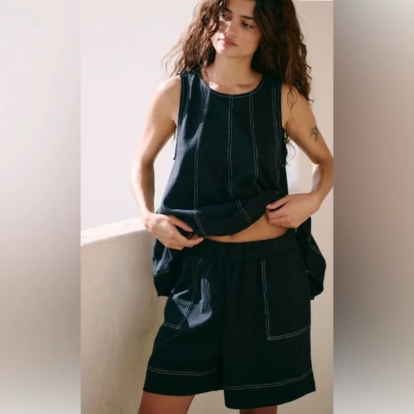 FREE PEOPLE Beach Strada Short XS Black NWOT - Picture 1 of 4